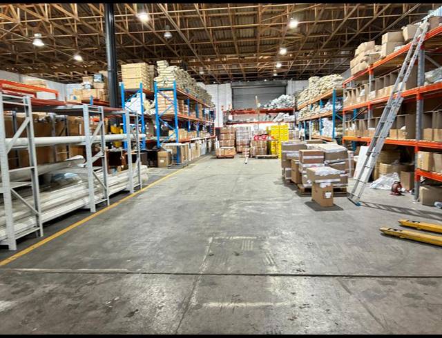 INDUSTRIAL PROPERTY TO RENT IN DEAL PARTY